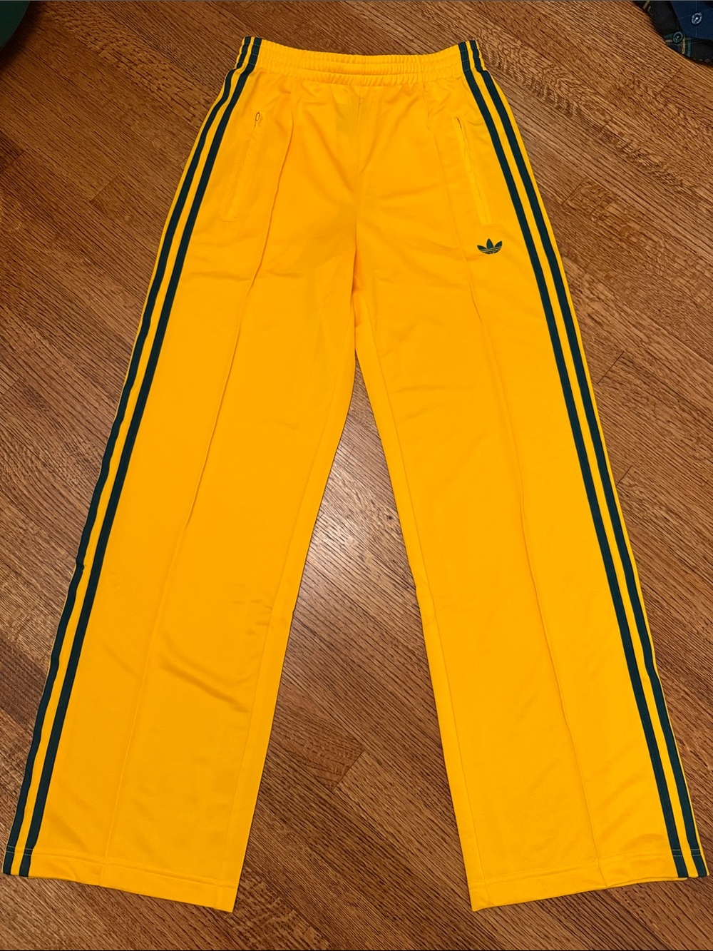 ADIDAS FIREBIRD LOOSE TRACK PANTS